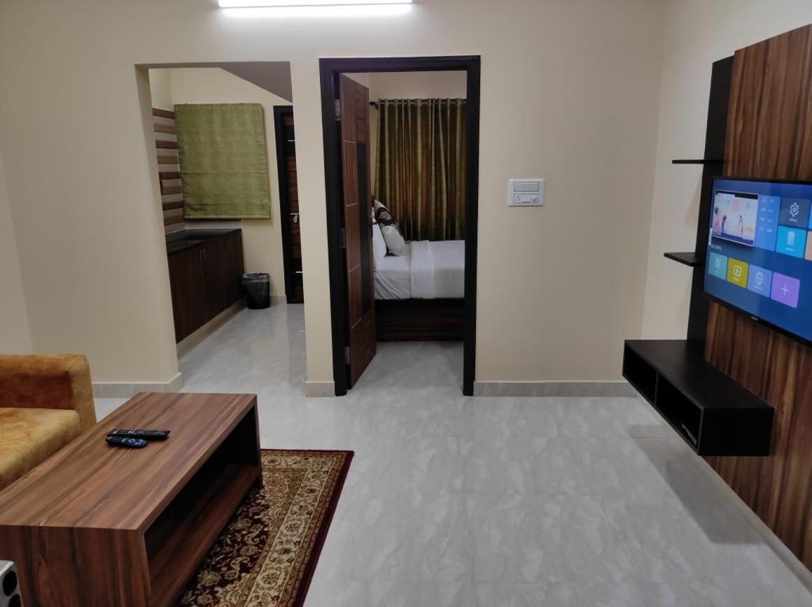 Hotel Bulande Comforts-1 Bedroom Flat بنغالور المظهر الخارجي الصورة